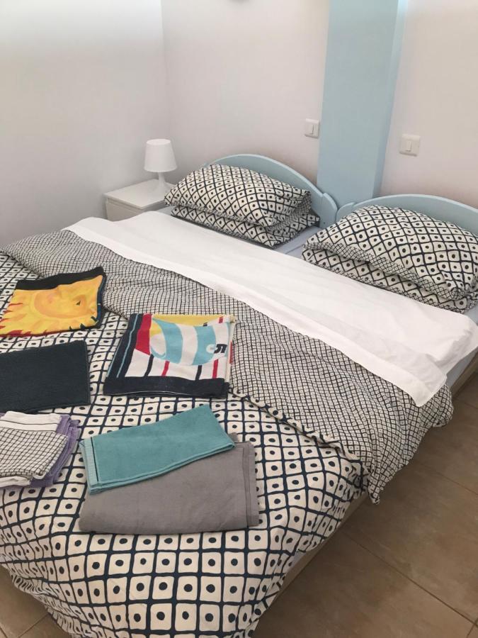 Yumbo Beach Apartment 2 With High Speed Free Internet San Bartolome de Tirajana  Exterior photo
