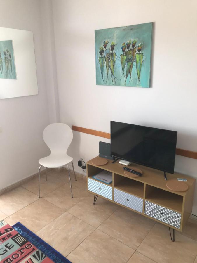 Yumbo Beach Apartment 2 With High Speed Free Internet San Bartolome de Tirajana  Exterior photo